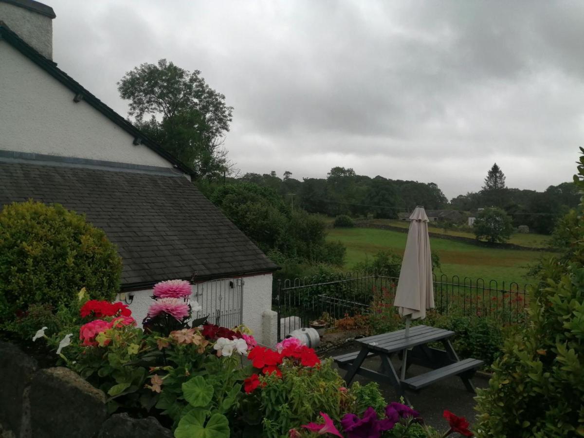 The Brown Horse Inn Winster  Exterior foto